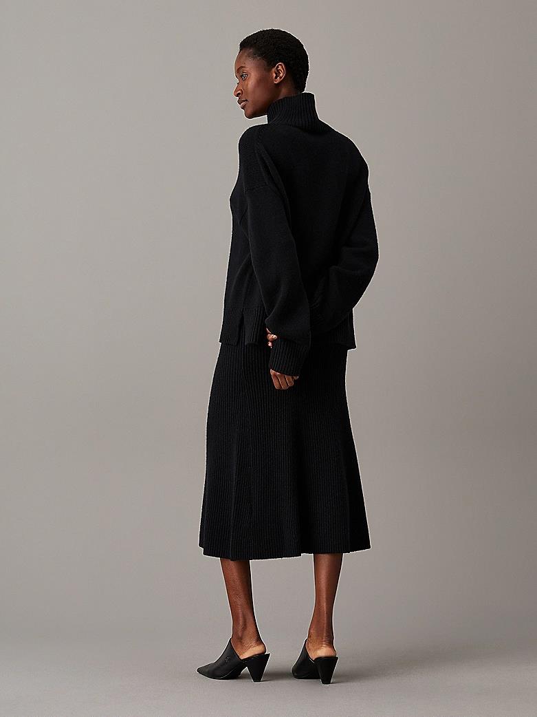 Relaxed Wool Midi Skirt