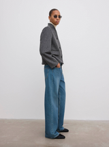 Short curved jacket