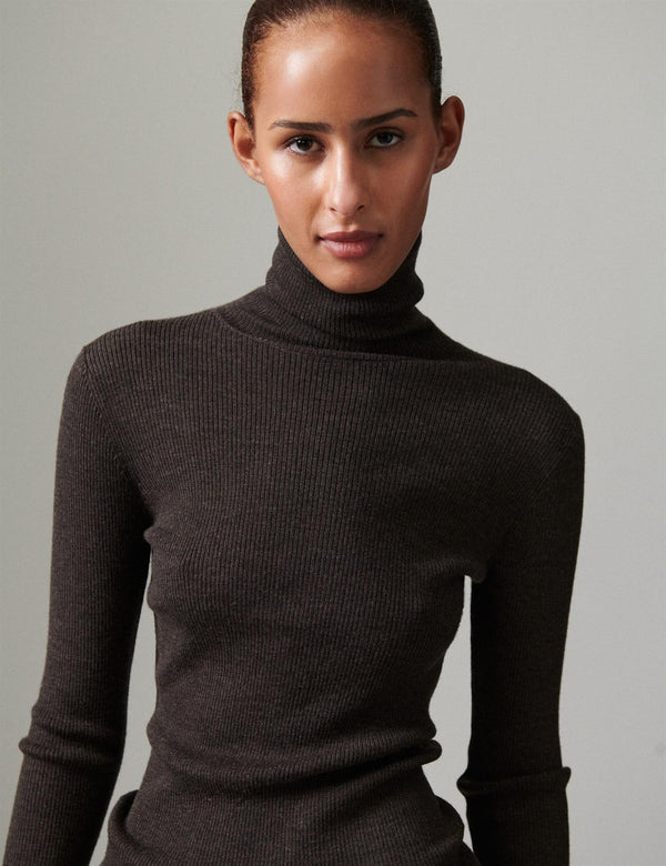 Sierra Turtleneck - Daily Elements