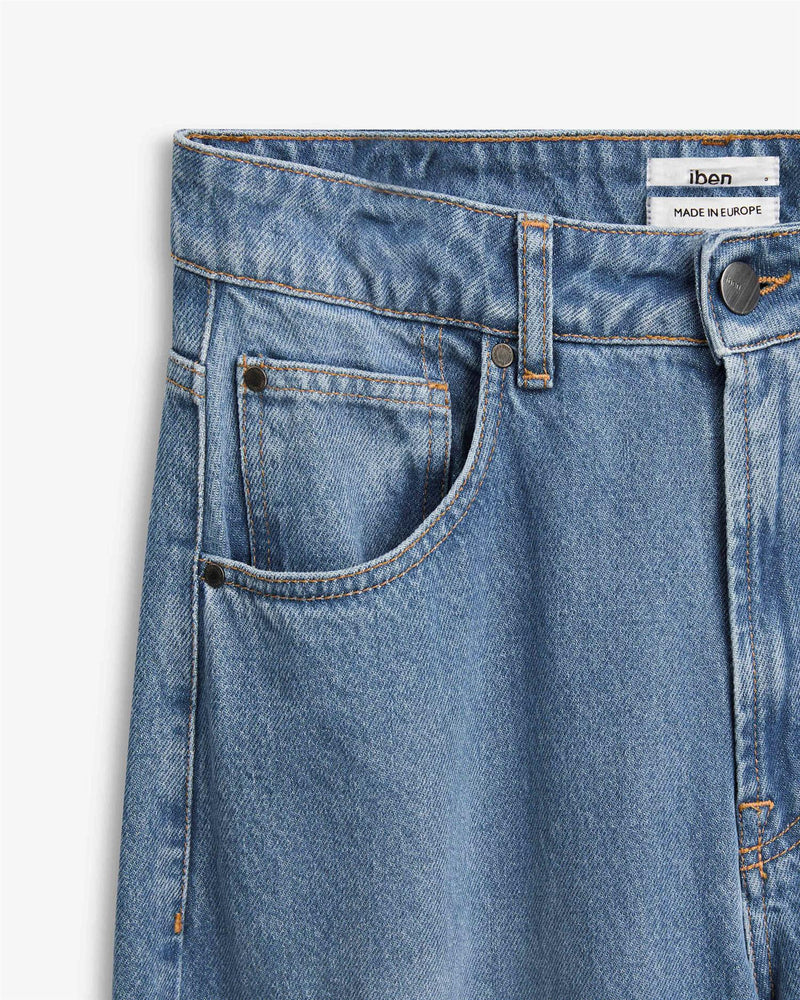Reign Barrel Jeans