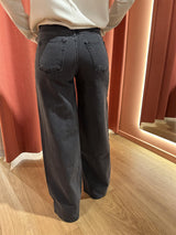 Reign Extra Wide