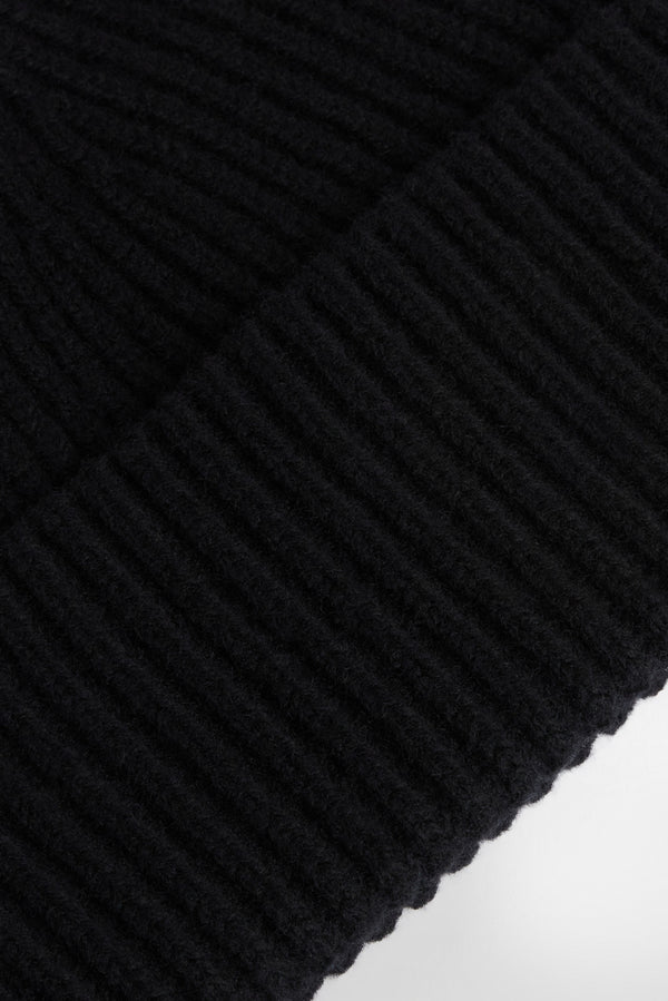 Nyx Beanie