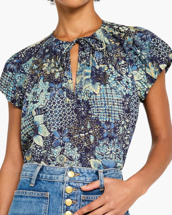 Issa Top