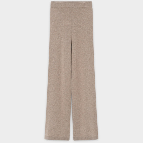 Nevin - Medium Soft Wool