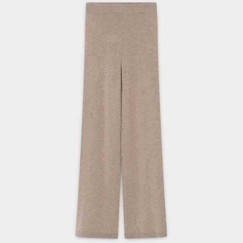 Nevin - Medium Soft Wool