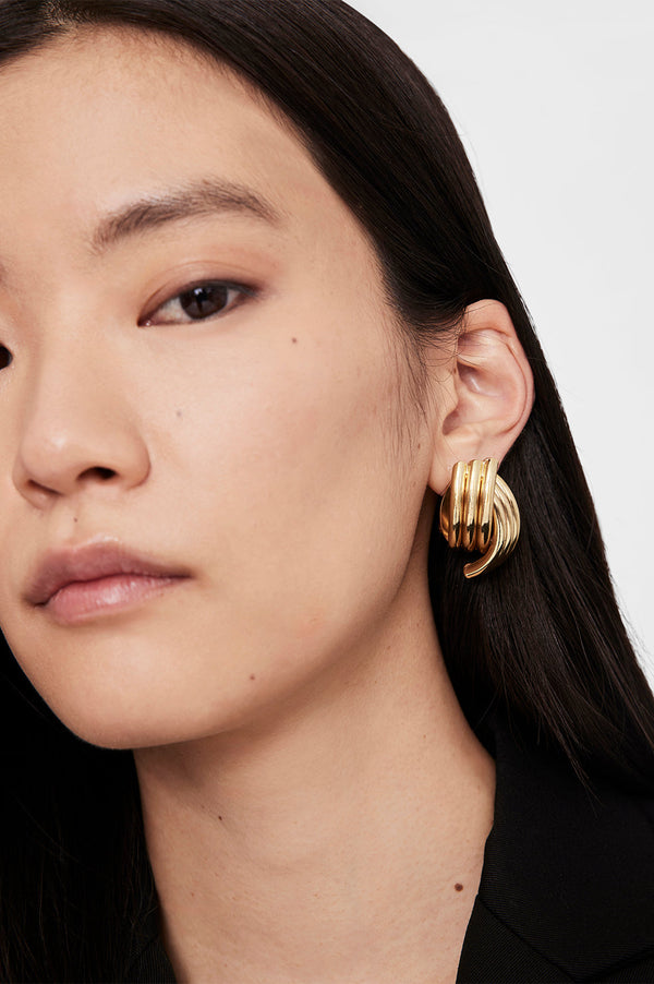 Crossover Ribbed Earrings
