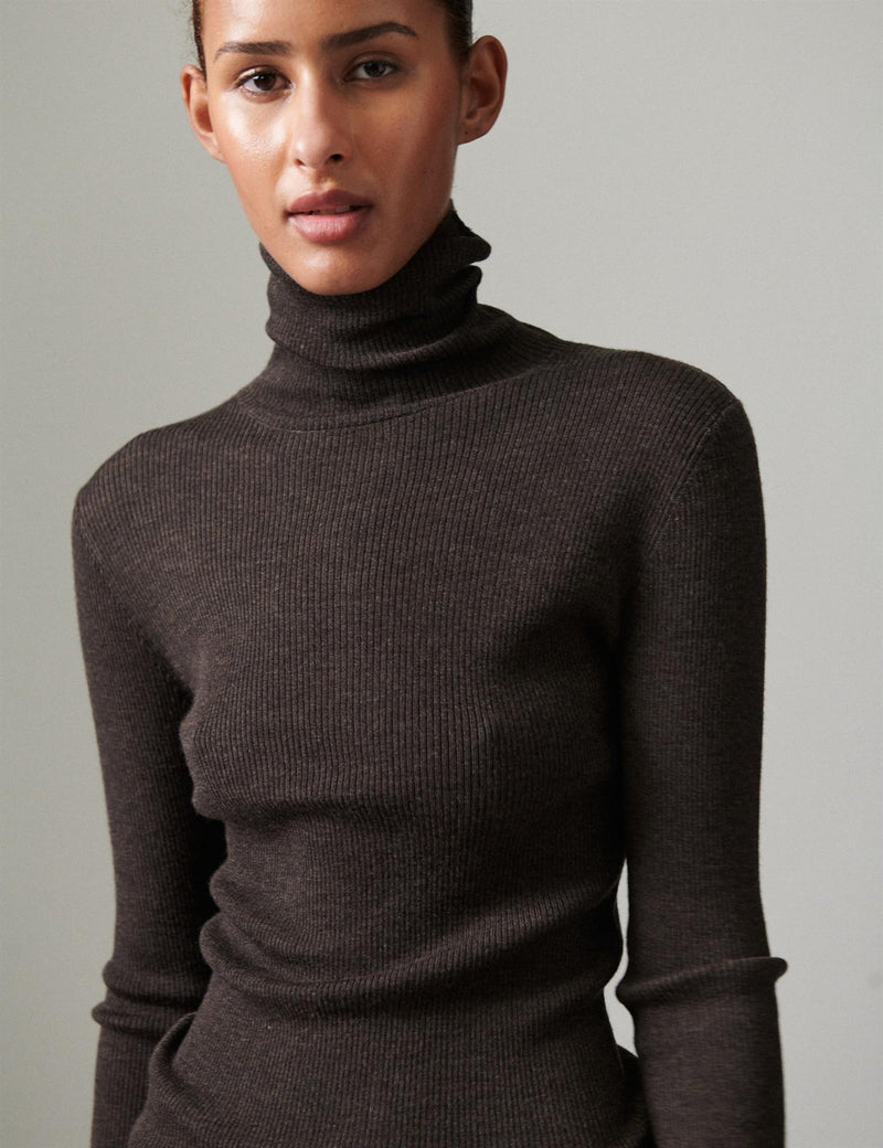 Sierra Turtleneck - Daily Elements