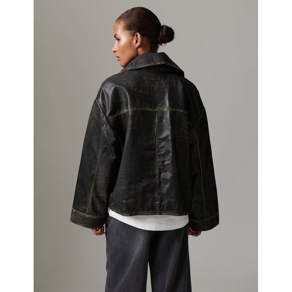 Florian - Distressed Leather