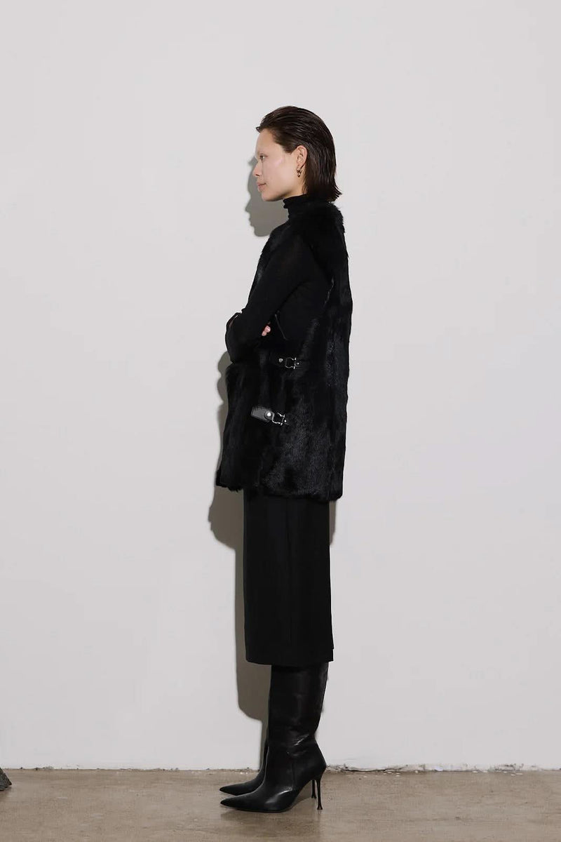 Ustetind vest