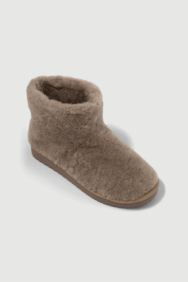 Mount Boots