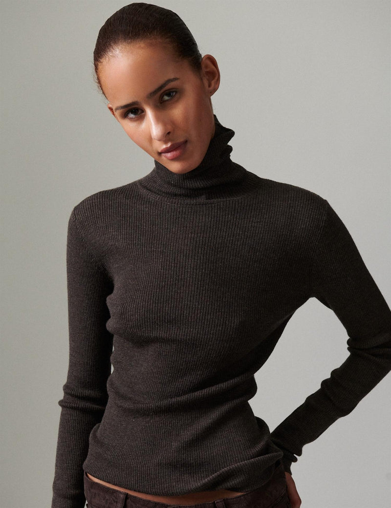 Sierra Turtleneck - Daily Elements