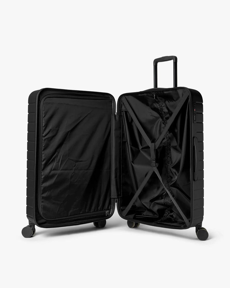 Large 28" Tonal Logo Check-In Koffert