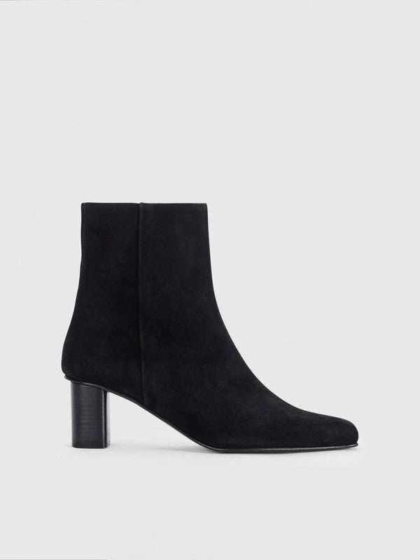 Praia Black Suede